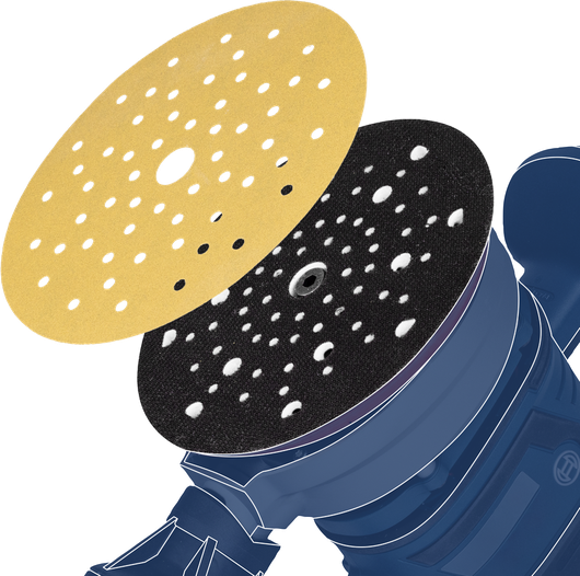 กำลังจัดตำแหน่งแผ่นขัดให้ตรงกับแผ่นเครื่องมือไฟฟ้าแบบกลม.