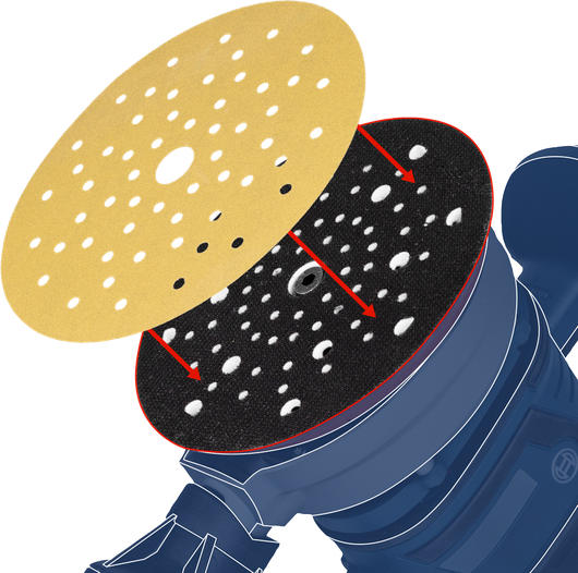 กำลังจัดตำแหน่งแผ่นขัดและติดเข้ากับเครื่องขัดไฟฟ้า.