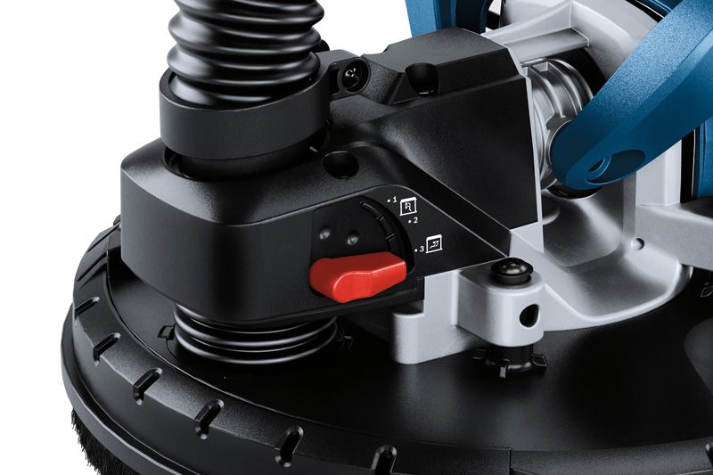 เครื่องขัดผนังยิปซั่ม Bosch GTR 550 ภาพระยะใกล้ พร้อมแผ่นขัดควบคุม.