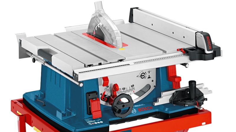 โต๊ะเลื่อย Bosch GTS 10 XC บนขาตั้งเลื่อย GTA 6000