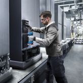 Bosch ISR 18V-30 PHX ไขควงกระแทกไร้สายขณะใช้งาน