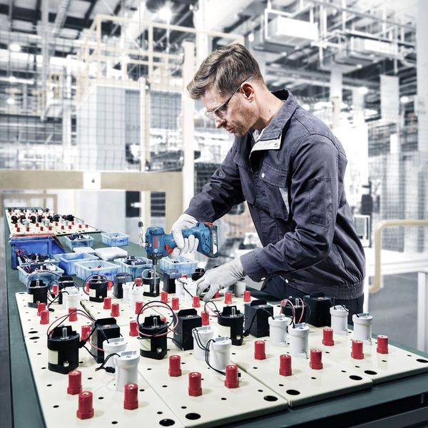 ไขควงไร้สาย Bosch ISR 18V-30 PHX ใช้สำหรับประกอบ.