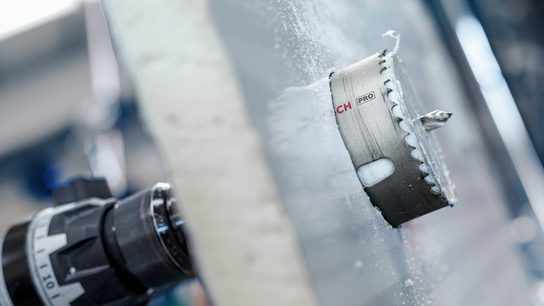 อุปกรณ์เลื่อยเจาะรูสำหรับตัดผ่านแผ่นกระจกหนา