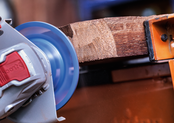 แผ่นขัด Bosch X-Lock สำหรับขัดไม้หยาบ.