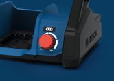 ฐานเครื่องมือ Bosch GVF18V-1300 พร้อมปุ่มควบคุมสีแดง